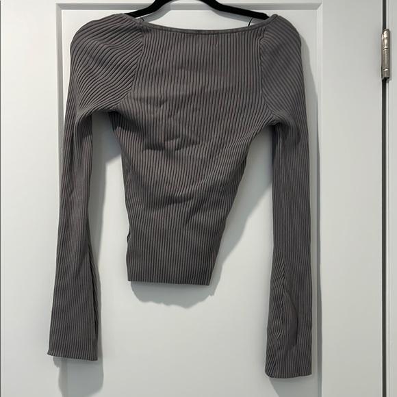 Gray Ribbed Long Sleeve Top - Picture 5 of 5